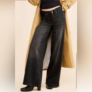 DL1961 Maternity Hepburn Wide Legged maternity Jeans